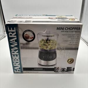 Farberware Mini Chopper With Large 3 Cup Capacity. New In Box.